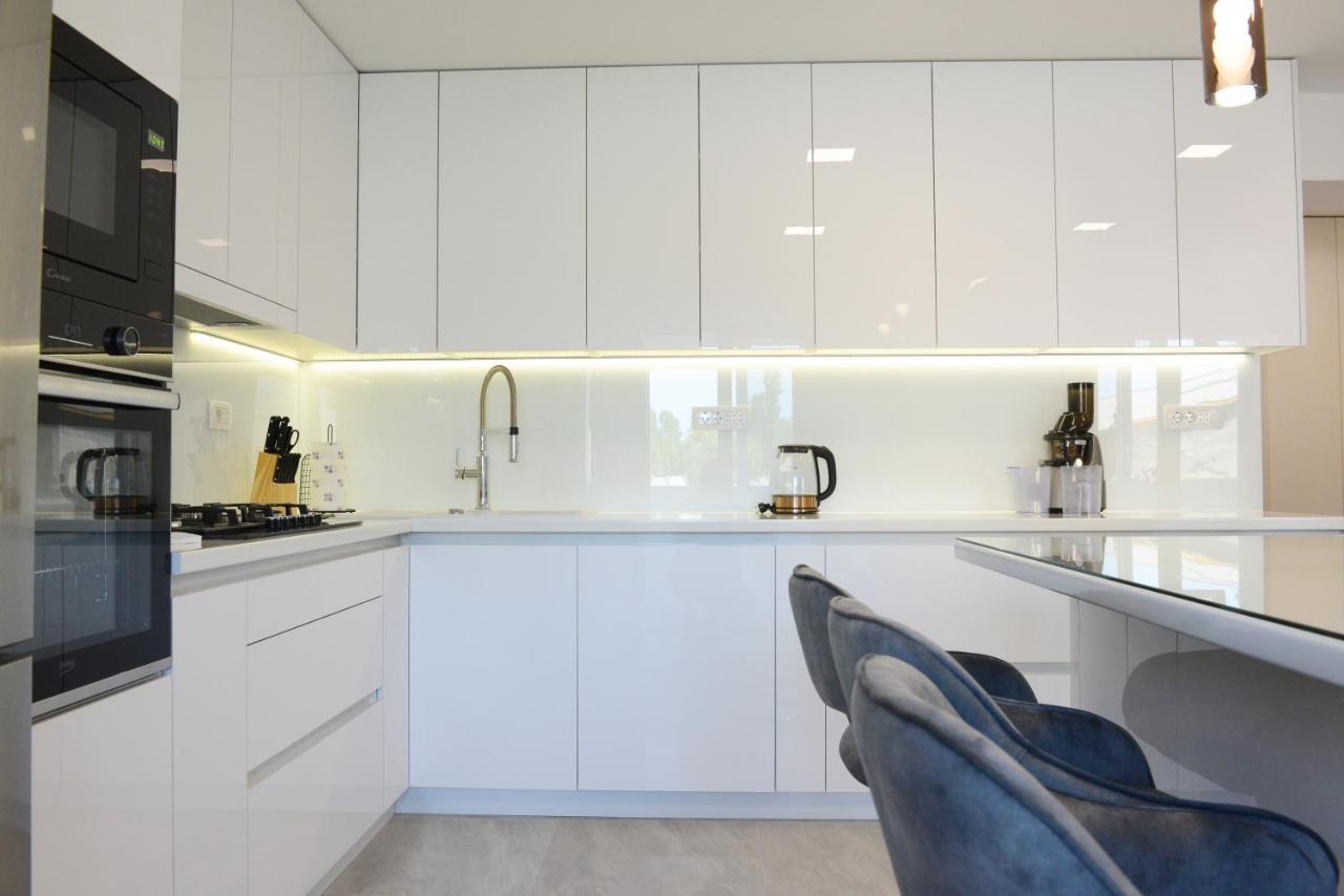 Apartman Milena Solin Exteriör bild