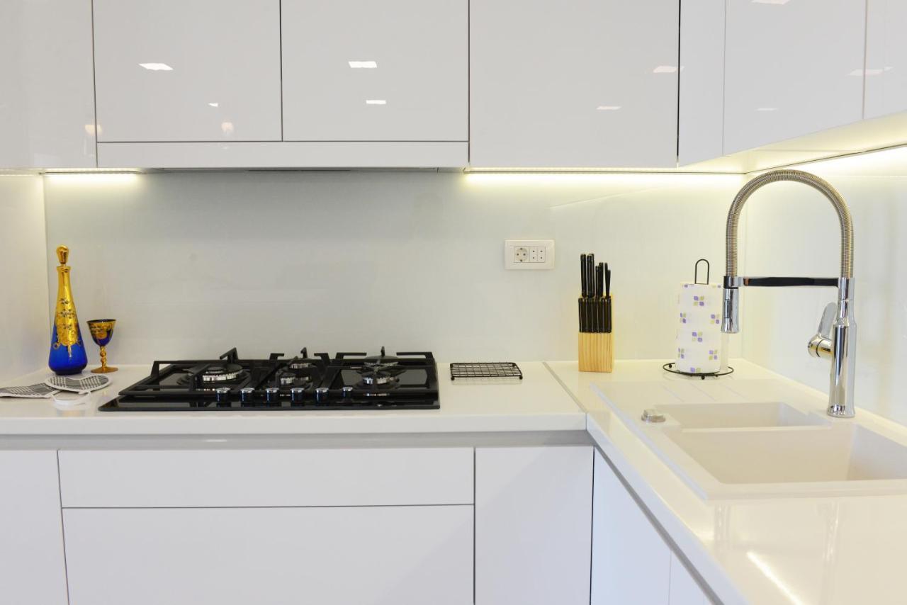 Apartman Milena Solin Exteriör bild
